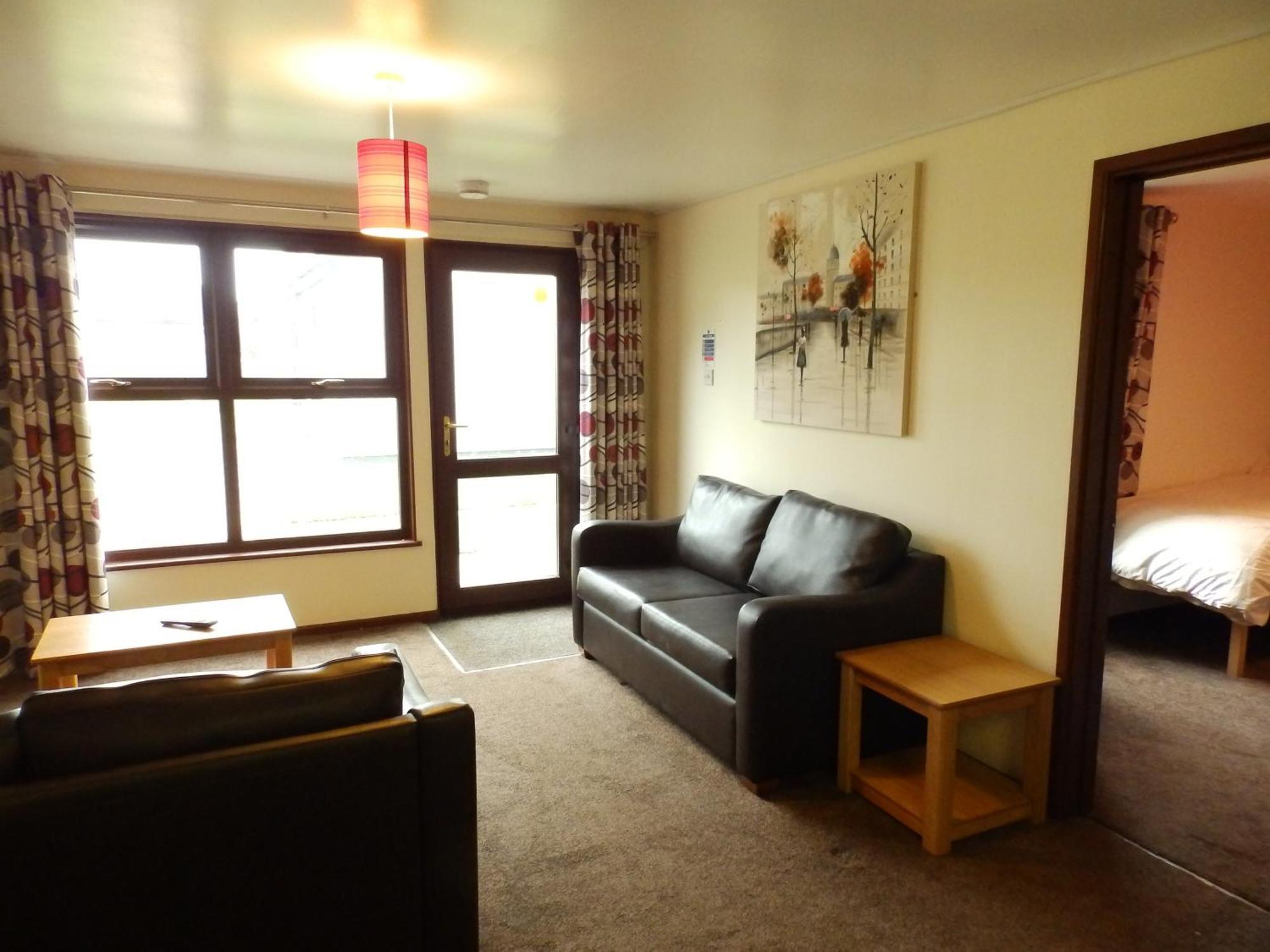 Perran View Holiday Park 圣阿格尼丝 外观 照片